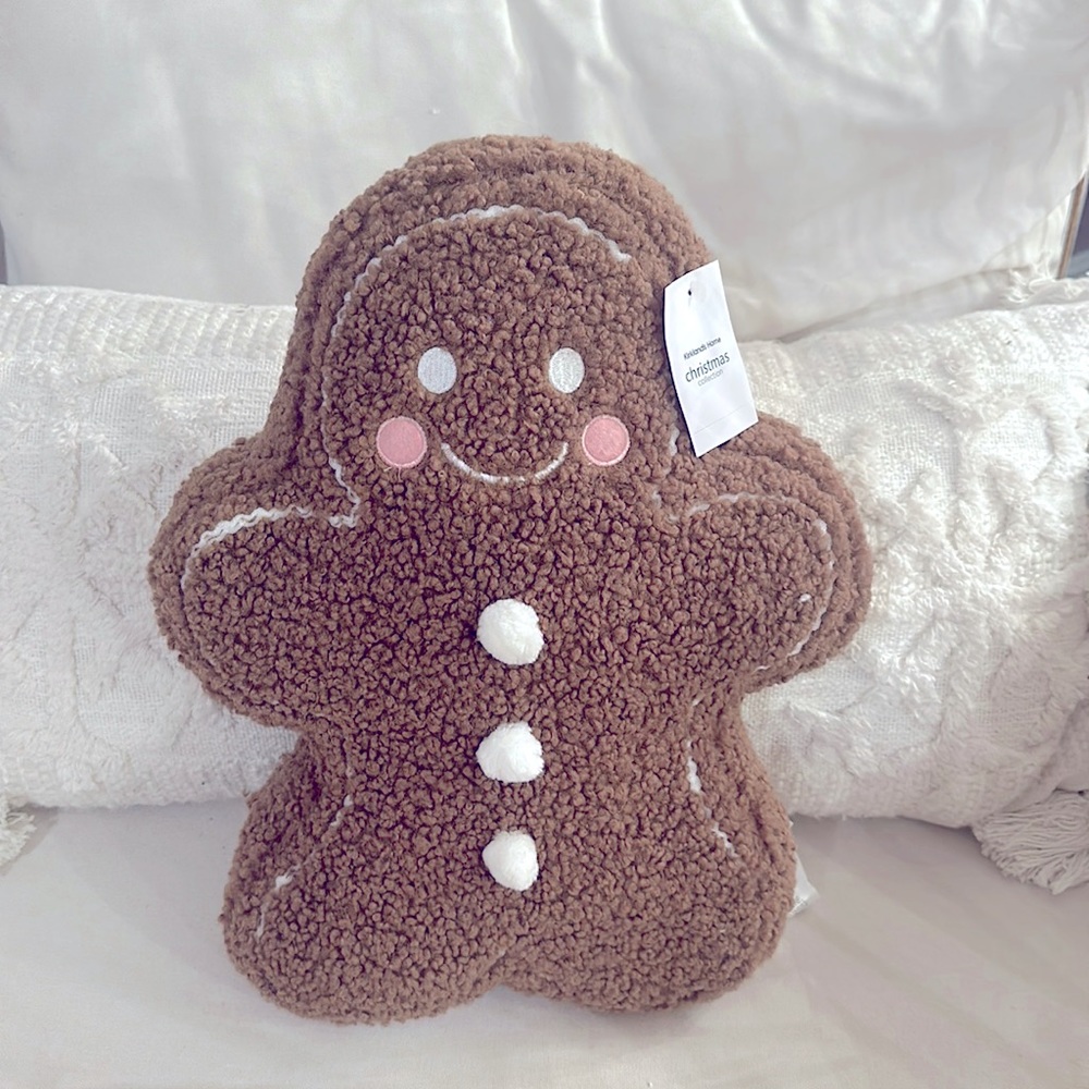 Kirkland’s Pink Gingerbread Pillow NEW 13 x 18
